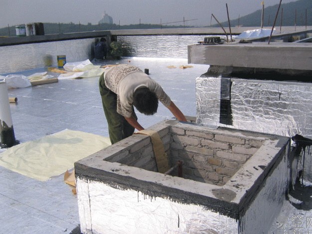 改性瀝青防水卷材標準修會在京召開